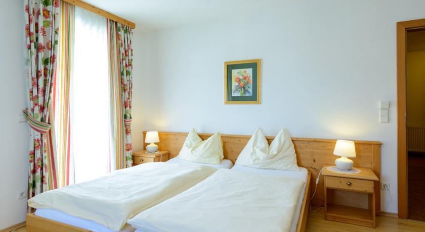Pension Hiesel-Villa Untersbergblick Anthering Bilik gambar