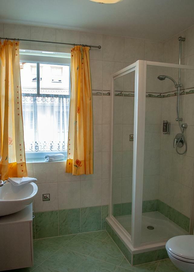 Pension Hiesel-Villa Untersbergblick Anthering Luaran gambar