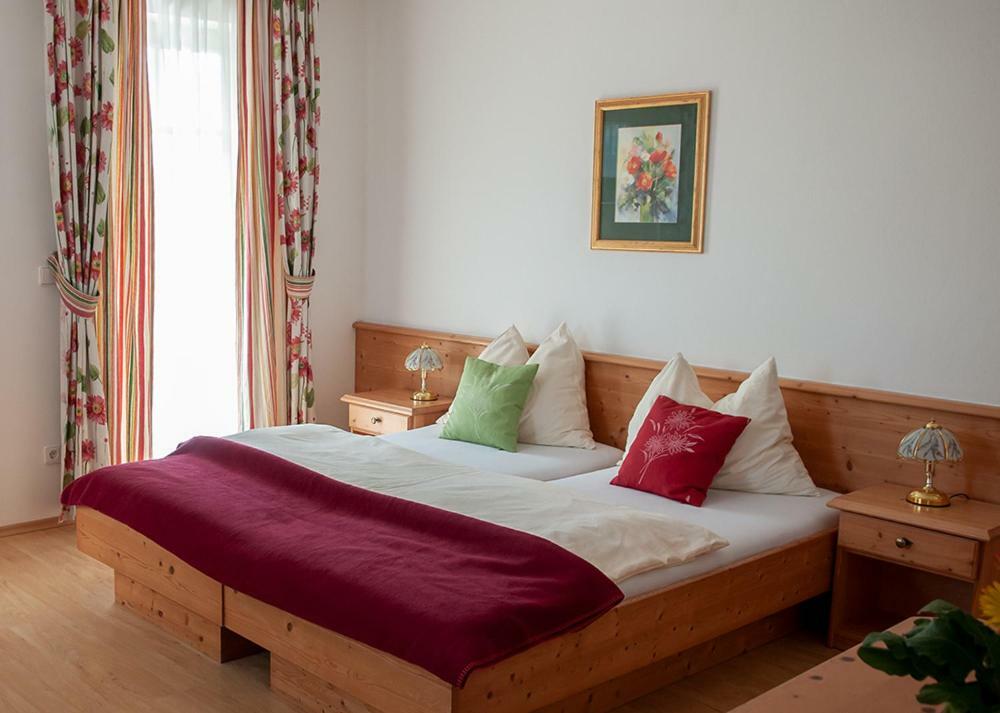 Pension Hiesel-Villa Untersbergblick Anthering Luaran gambar
