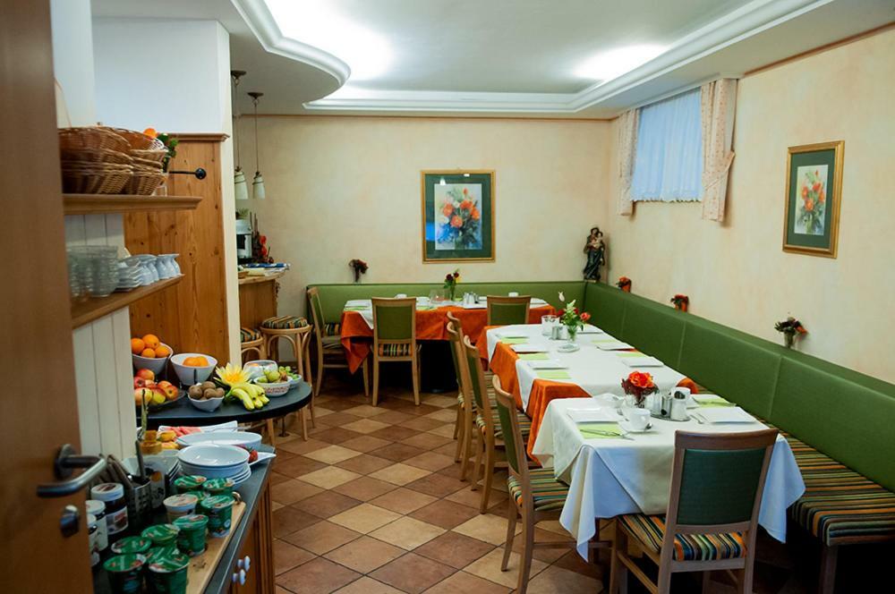 Pension Hiesel-Villa Untersbergblick Anthering Luaran gambar